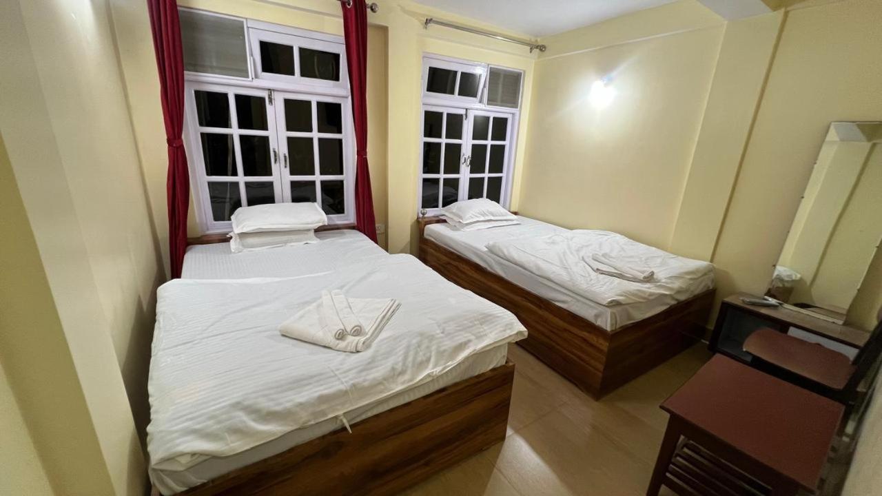 Hotel Hill Top Darjeeling  Ngoại thất bức ảnh